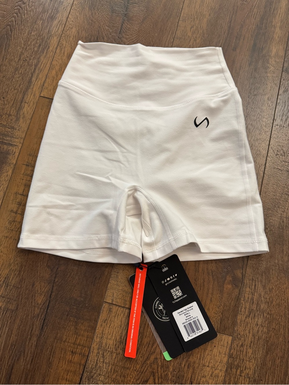 High-Waist White Bike Shorts with Minimal Logo